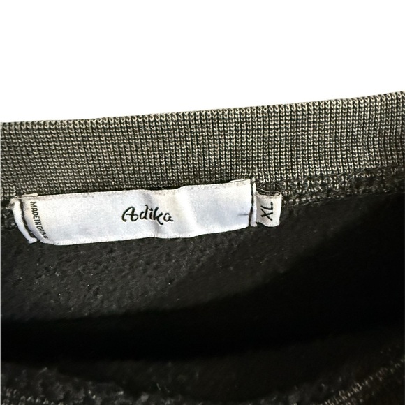 Adika Distressed Gray Crew Neck Sweater with Relaxed Fit - Picture 4 of 5